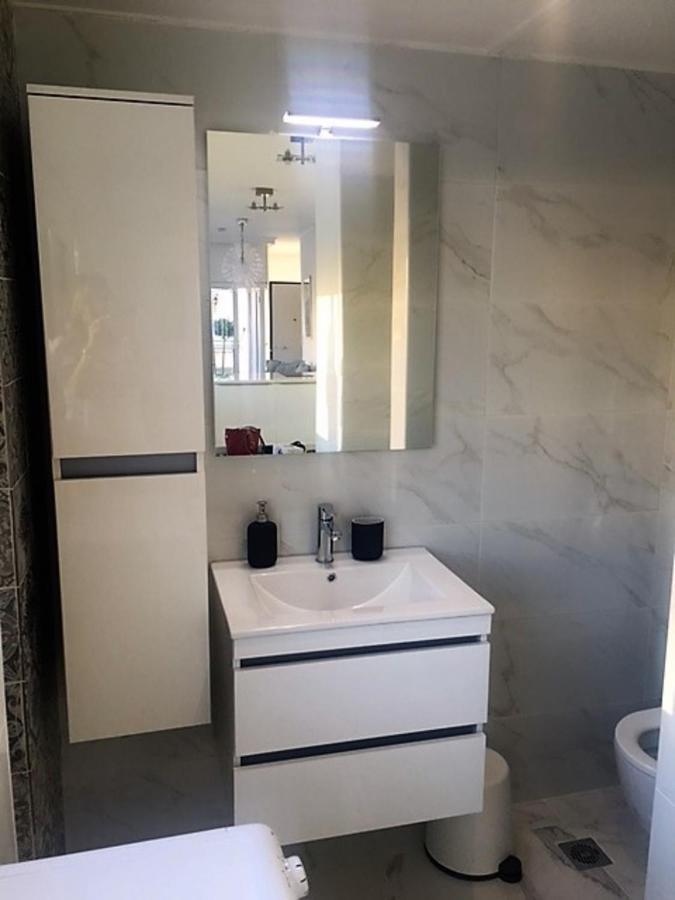 A Diamont In The Center Of Athens Apartment Екстериор снимка